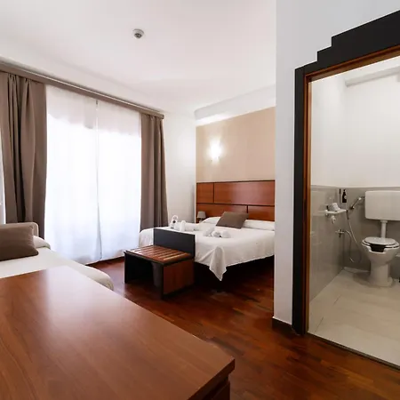 Hotel Center 2*