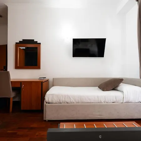 Hotel Center 2*