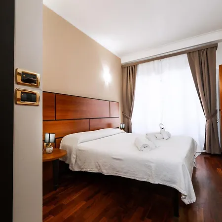Center Hotel 2*