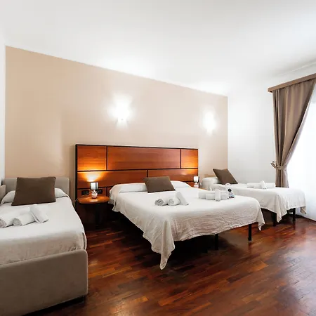 Center Hotel