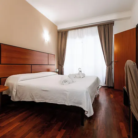Hotel Center 2*