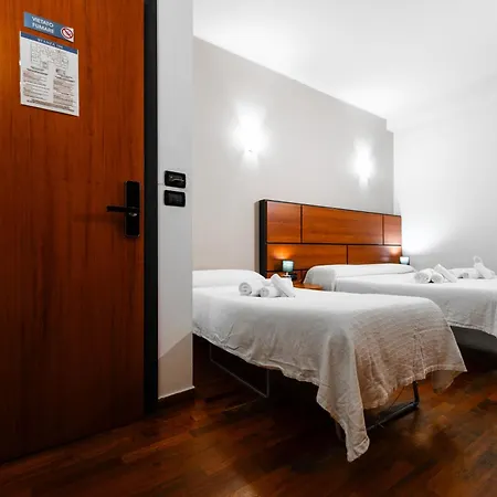 Hotel Center 2*