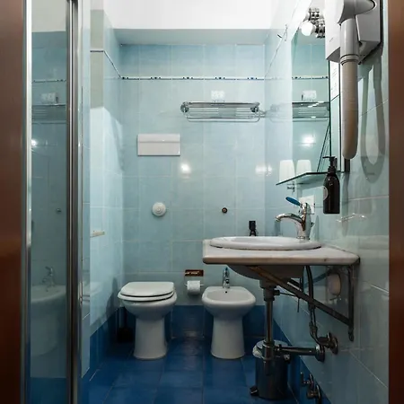 Hotel Center 2*